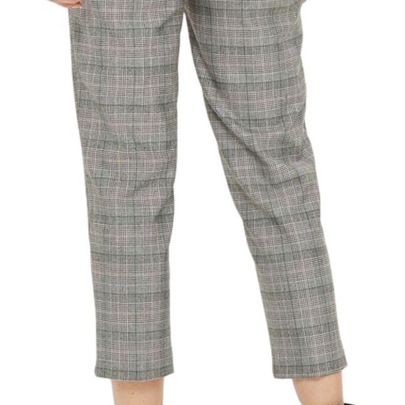 Show as the pictured - Picture 2 of 6